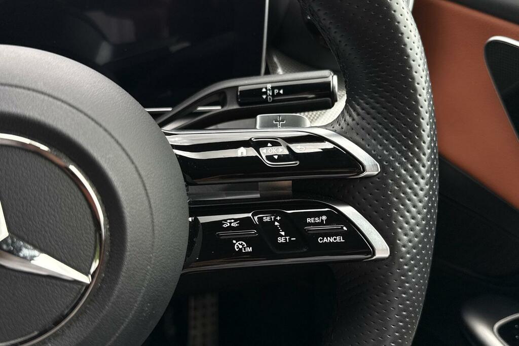 Mercedes-Benz GLC Class Glc 300E 4Matic Urban Edition 9G-tronic Black #45