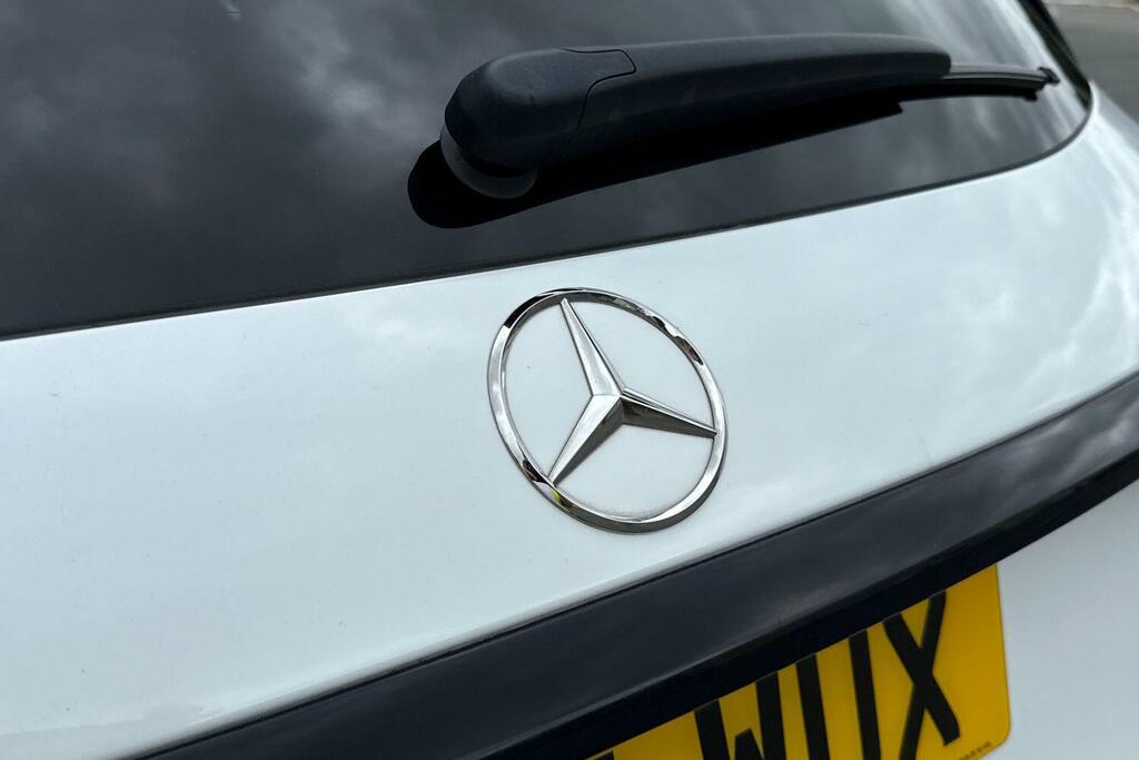 Mercedes-Benz GLC Class Glc 300E 4Matic Urban Edition 9G-tronic Black #34