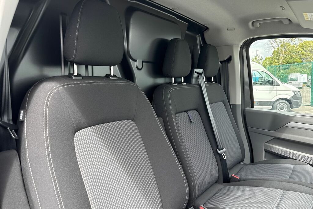 Volkswagen Transporter 2.0 Tdi 170 Commerce Pro Kombi Van Black #23