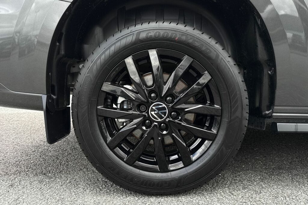 Volkswagen Transporter 2.0 Tdi 170 Commerce Pro Kombi Van Black #10
