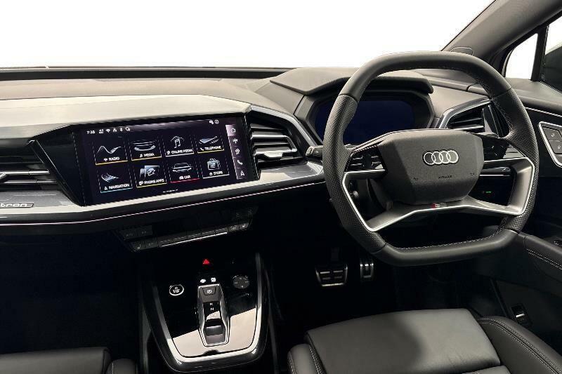 Audi Q4 E Tron 210Kw 45 82Kwh Black Edition Grey #2