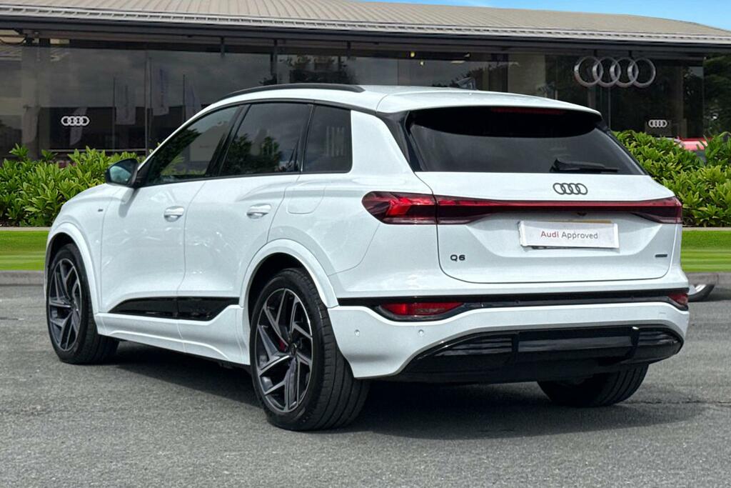 Audi Q6 E-Tron Q6 Suv Edition 1 E-tron Quattro 285,00 Kw White #2