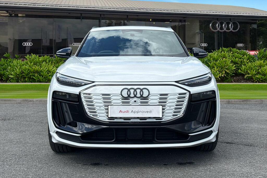 Audi Q6 E-Tron Q6 Suv Edition 1 E-tron Quattro 285,00 Kw White #5