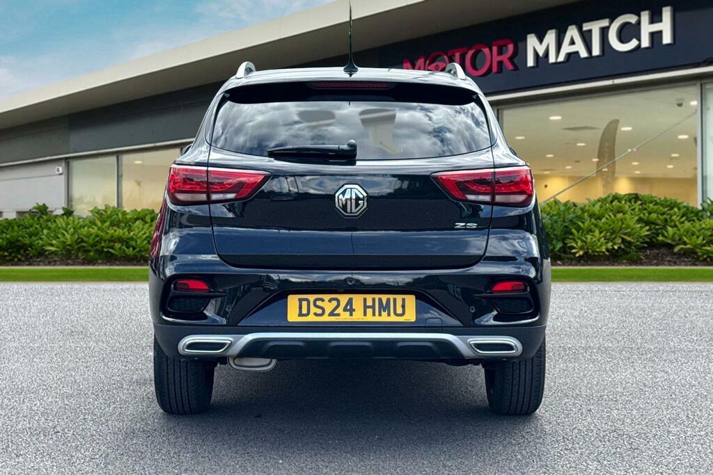 MG ZS 1.0T Gdi Exclusive Dct Black #4