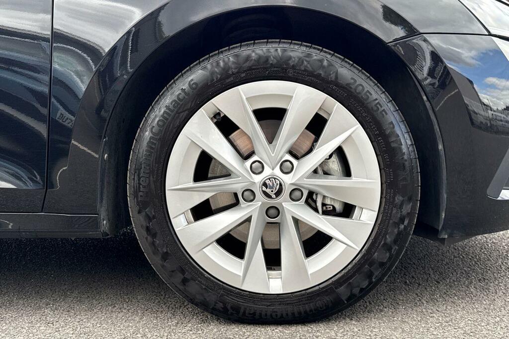 Skoda Octavia 1.4 Tsi Iv Se Technology Dsg Black #6