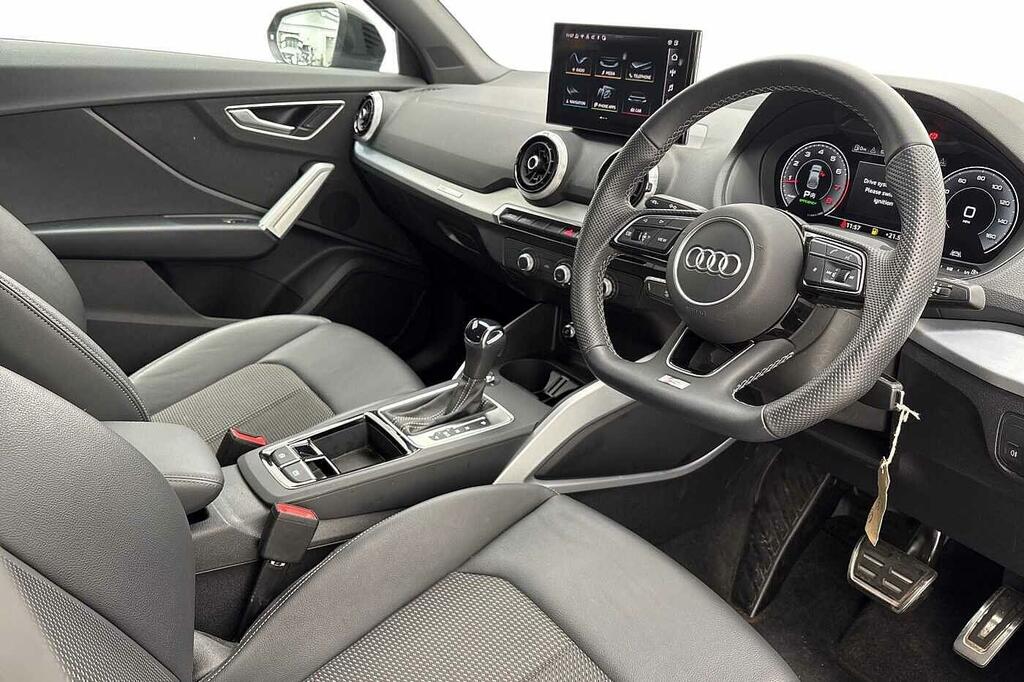 Audi Q2 Black Edition 35 Tfsi 150 Ps S Tronic Black #6