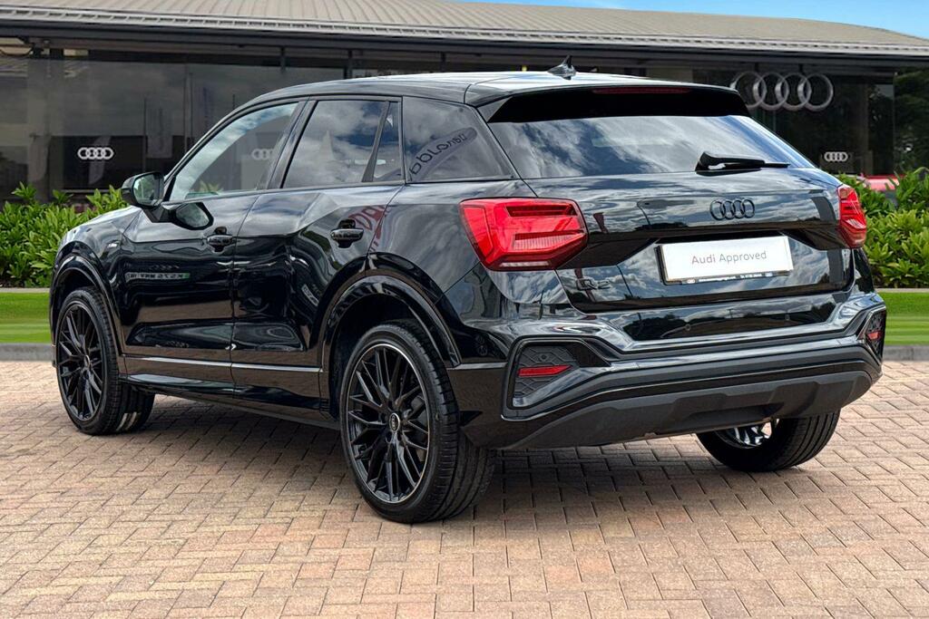 Audi Q2 Black Edition 35 Tfsi 150 Ps S Tronic Black #2