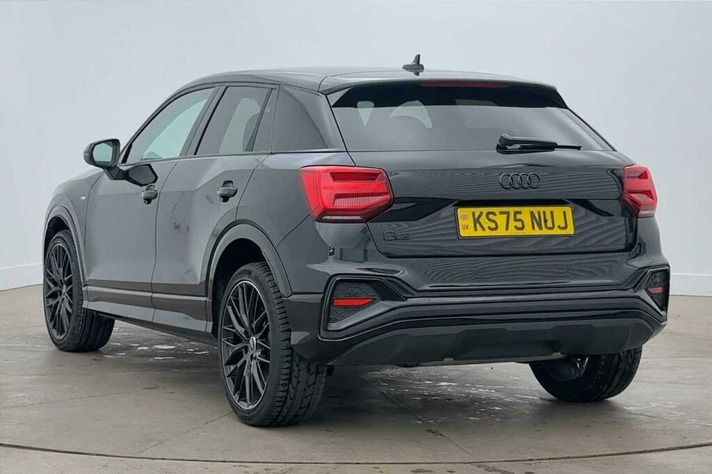 Audi Q2 Black Edition 35 Tfsi 150 Ps S Tronic Black #3