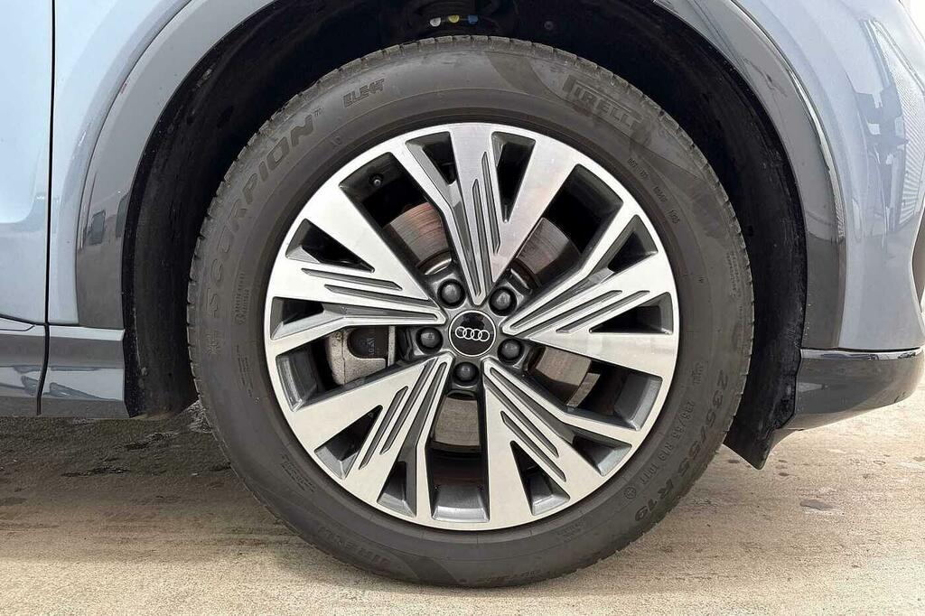 Audi Q4 E Tron Q4 Sport 40 E-tron 150,00 Kw Blue #5