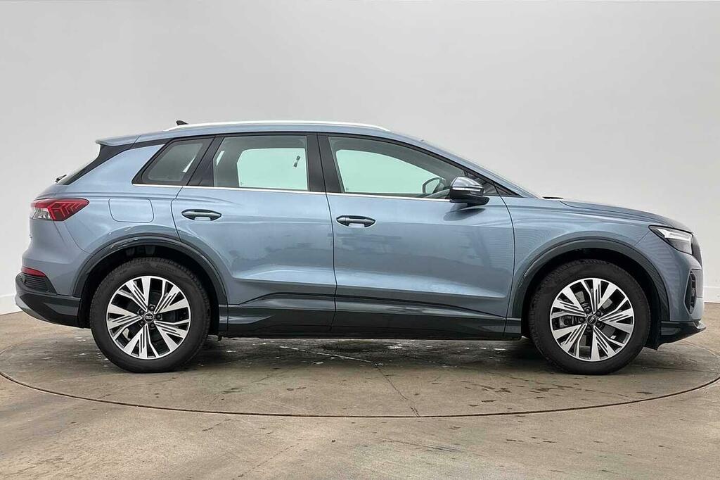 Audi Q4 E Tron Q4 Sport 40 E-tron 150,00 Kw Blue #4