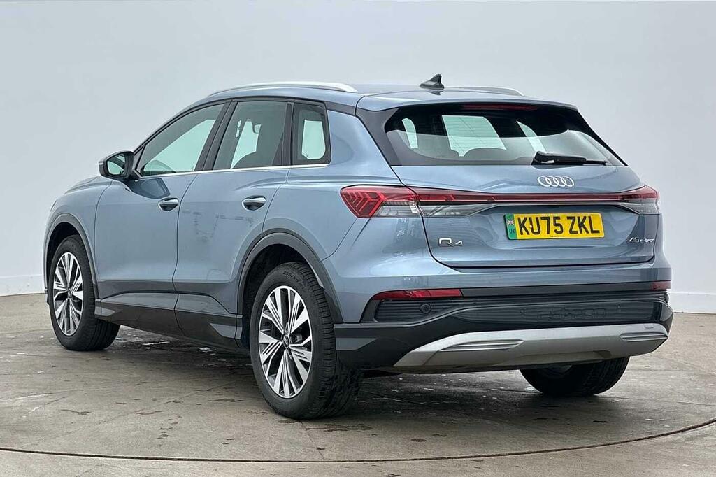 Audi Q4 E Tron Q4 Sport 40 E-tron 150,00 Kw Blue #3