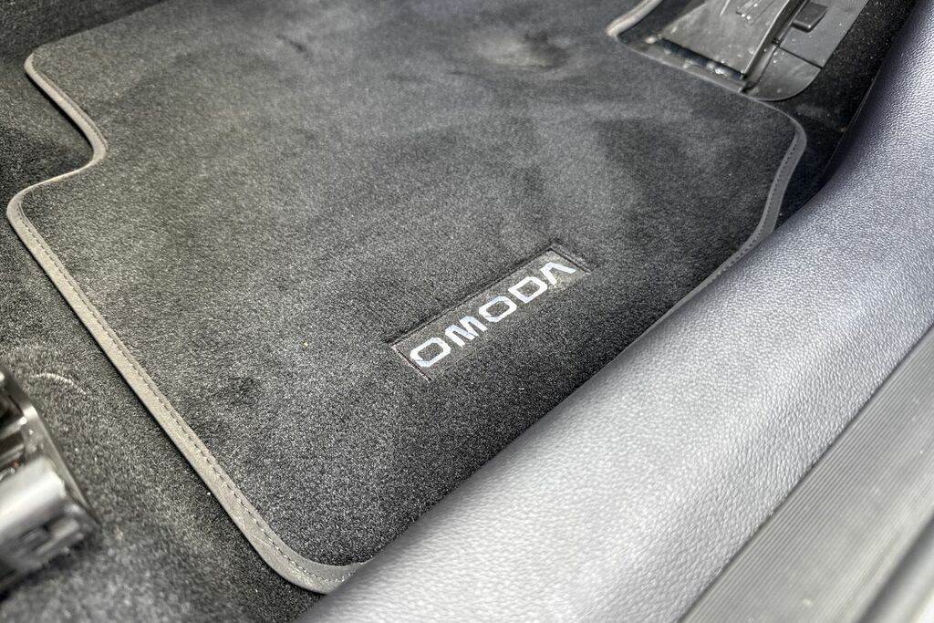 Omoda 7 1.5 1.5T Shs 18.4Kwh Knight Suv Plug-in White #33