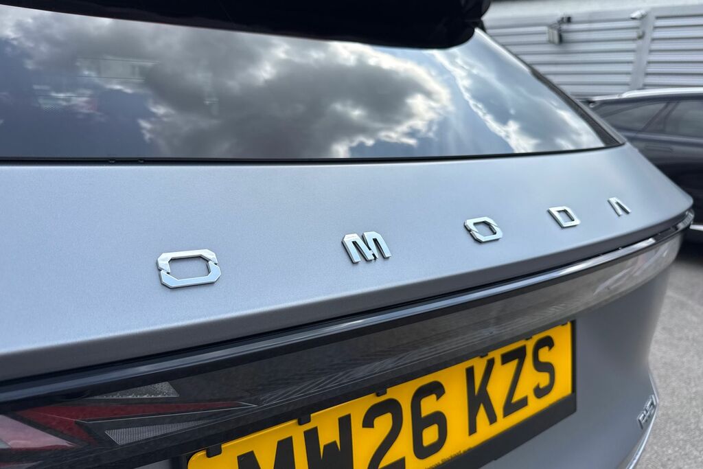 Omoda 7 1.5 1.5T Shs 18.4Kwh Knight Suv Plug-in White #35