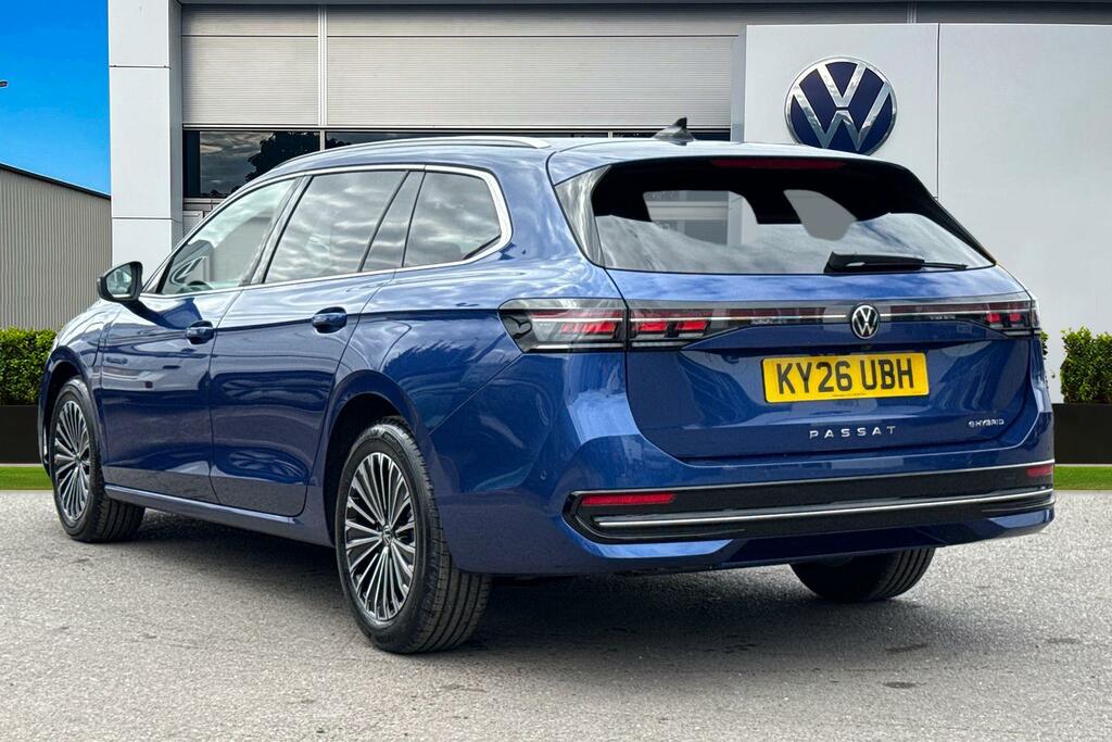 Volkswagen Passat 1.5 Tsi Ehybrid Elegance Dsg Vat Qualifying, Blue #2