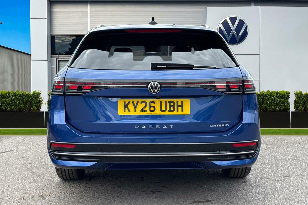 Volkswagen Passat 1.5 Tsi Ehybrid Elegance Dsg Vat Qualifying, Blue #4