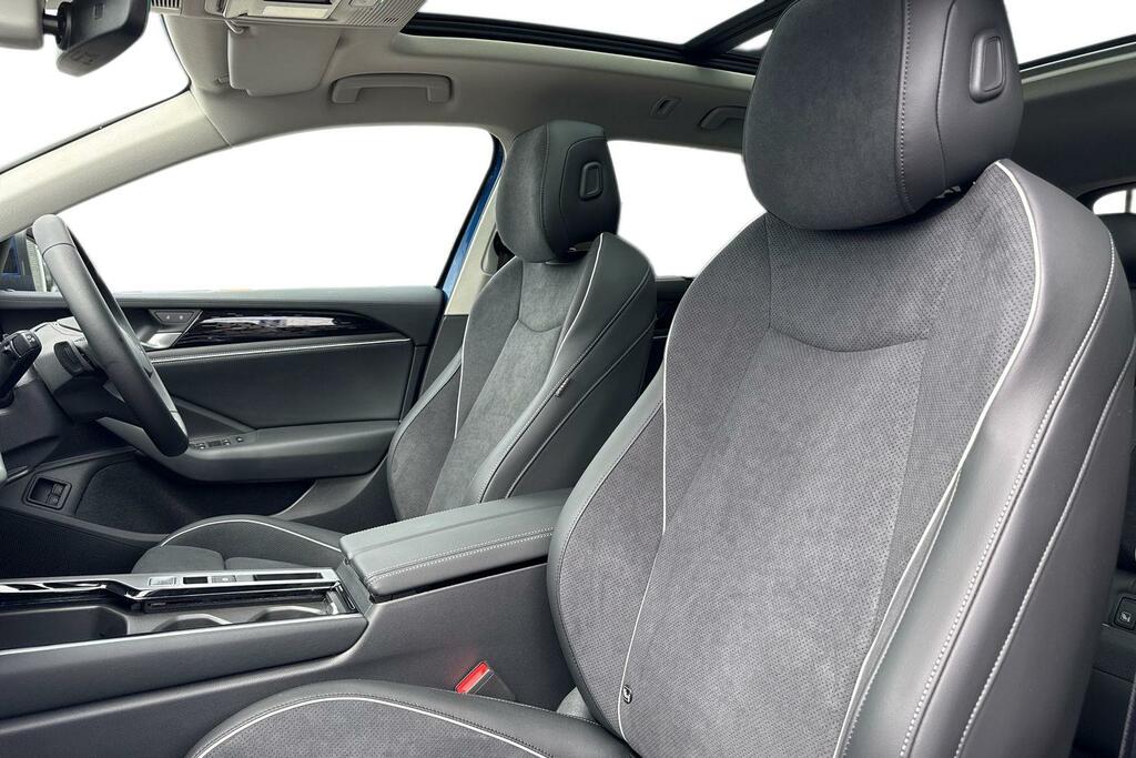 Volkswagen Passat 1.5 Etsi R-line Dsg 5 000 Miles #10