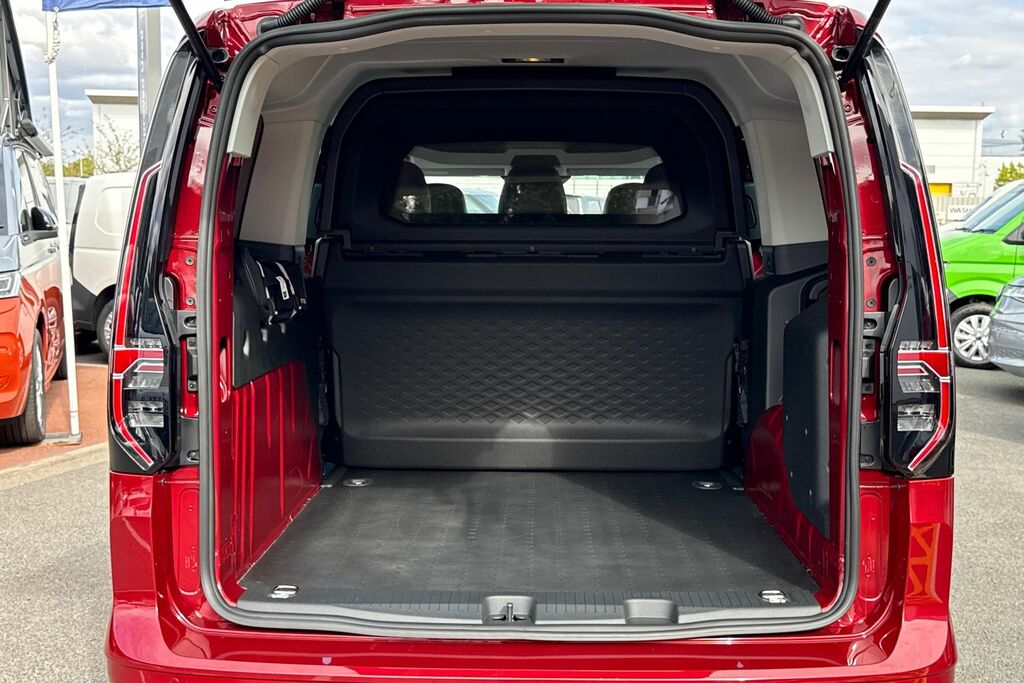 Volkswagen Caddy 1.5 Ehybrid 150 Commerce Pro Dsg- 5 Seats Red #6