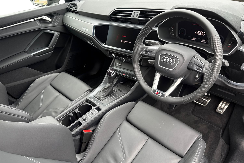 Audi Q3 35 Tfsi Black Edition S Tronic 20 Alloy 202 Black #13