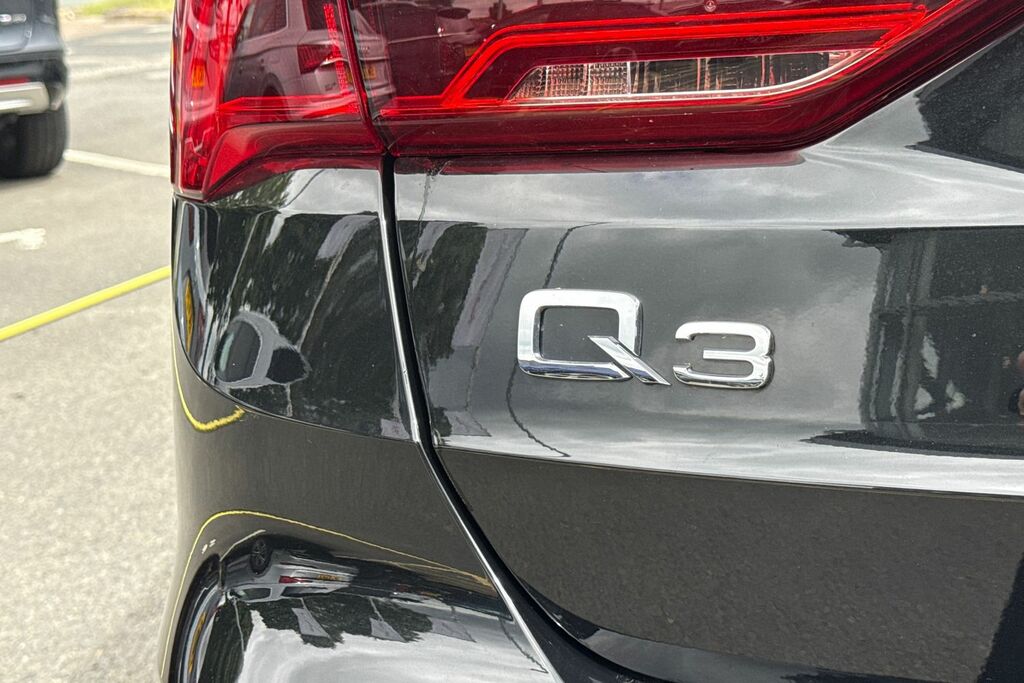Audi Q3 35 Tfsi Black Edition S Tronic 20 Alloy 202 Black #30