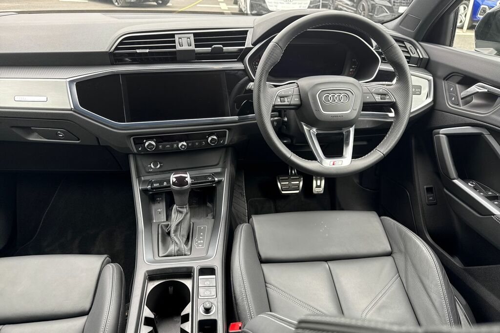Audi Q3 35 Tfsi Black Edition S Tronic 20 Alloy 202 Black #17