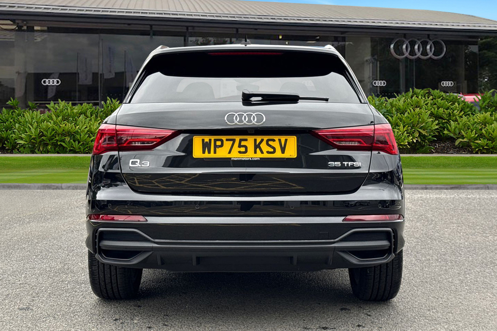 Audi Q3 S Line 35 Tfsi 150 Ps S Tronic Black #4