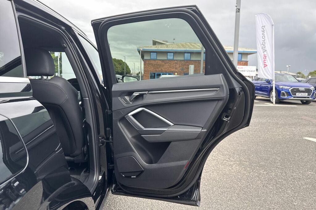 Audi Q3 35 Tfsi Black Edition S Tronic 20 Alloy 202 Black #34