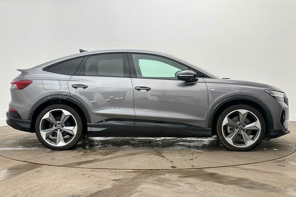 Audi Q4 E Tron Q4 Sportback Black Edition 45 E-tron 210,00 Kw Grey #4