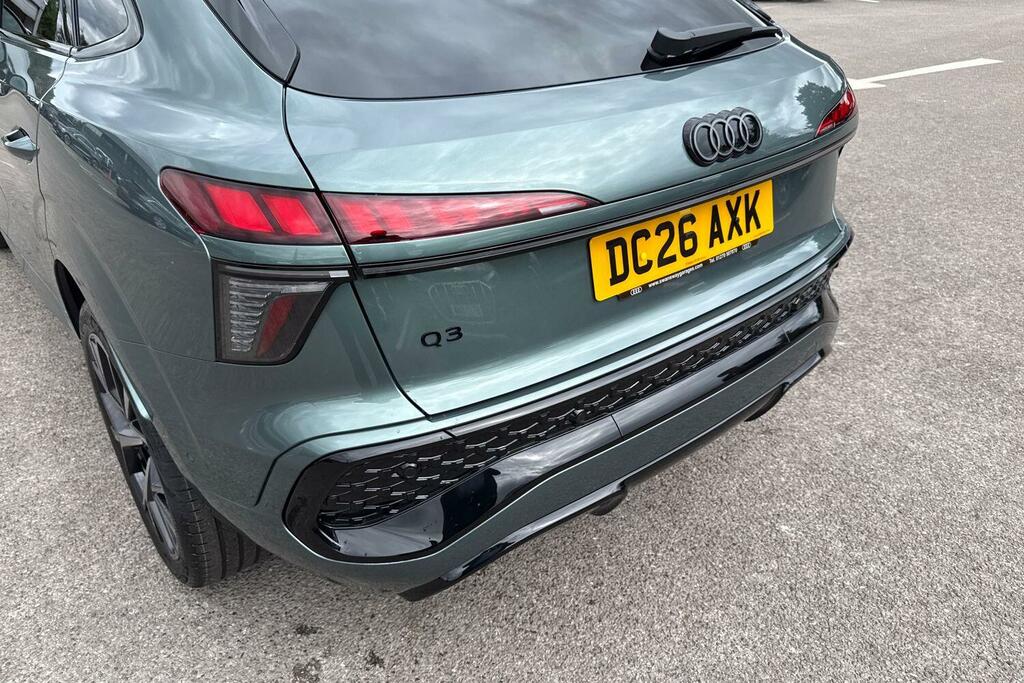 Audi Q3 Audi Q3 Sportback Edition 1 Tfsi 150 Ps S Tronic Black #15