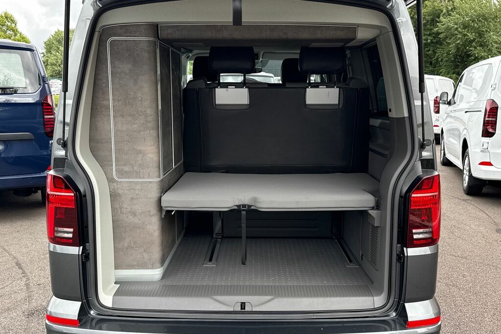 Volkswagen California Mpv Green #9