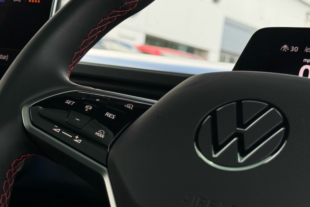 Volkswagen ID.Buzz 250Kw Gtx Pro 86Kwh 4Motion Lwb 6 Seat Black #58