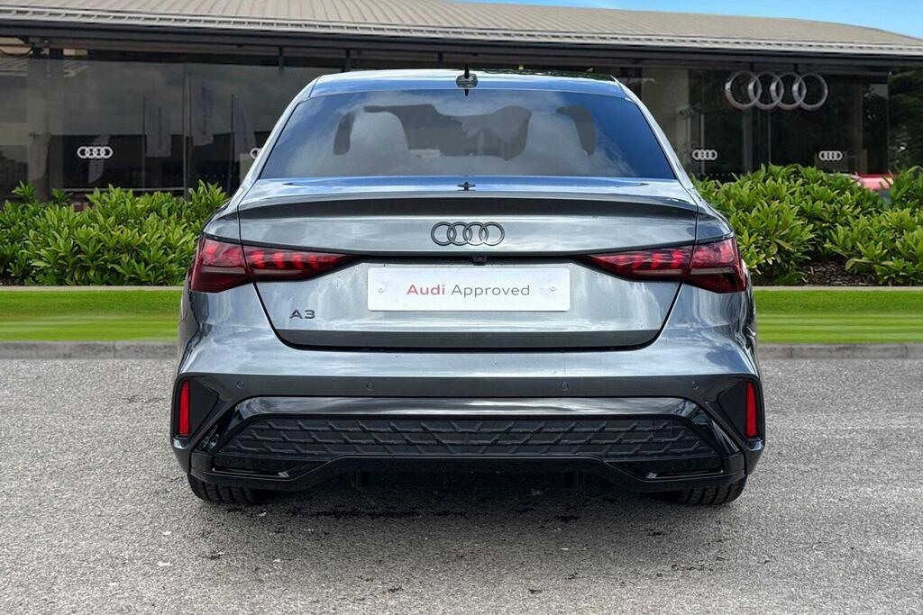 Audi A3 1.5 Tfsi 150 Black Edition S Tronic Grey #4