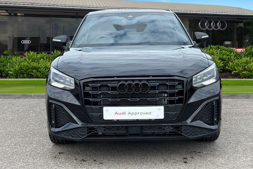 Audi Q2 35 Tfsi Black Edition S Tronic Black #2