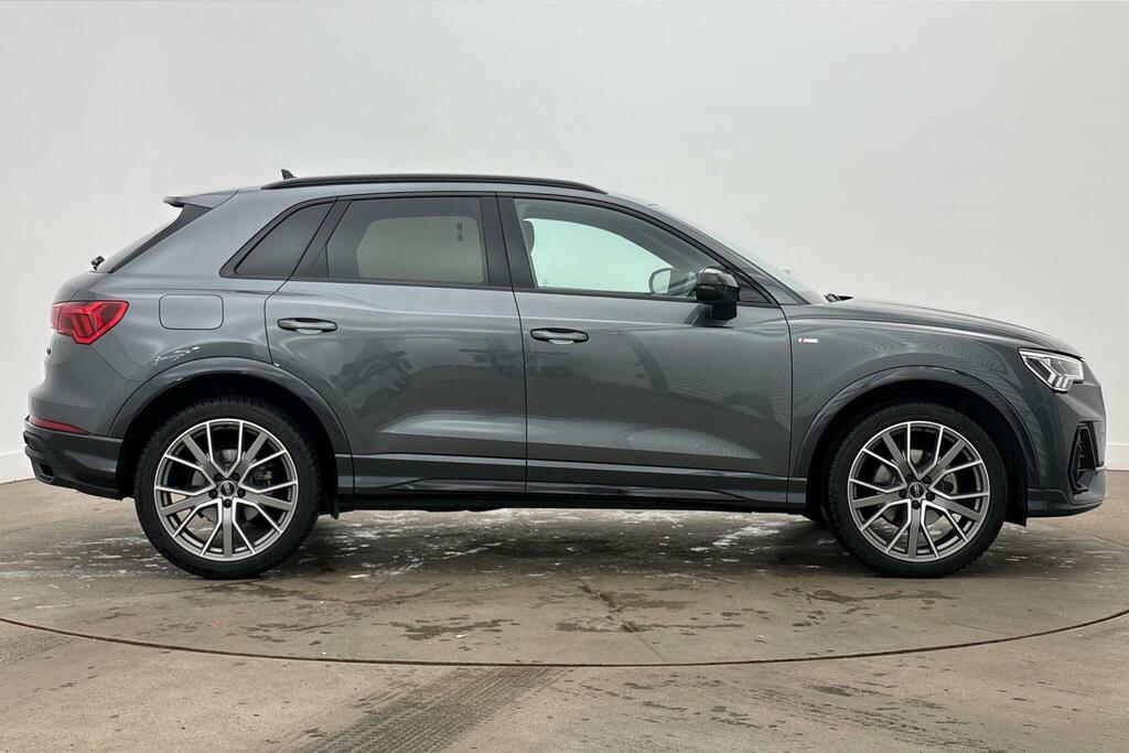 Audi Q3 Black Edition 35 Tfsi 150 Ps S Tronic Grey #5