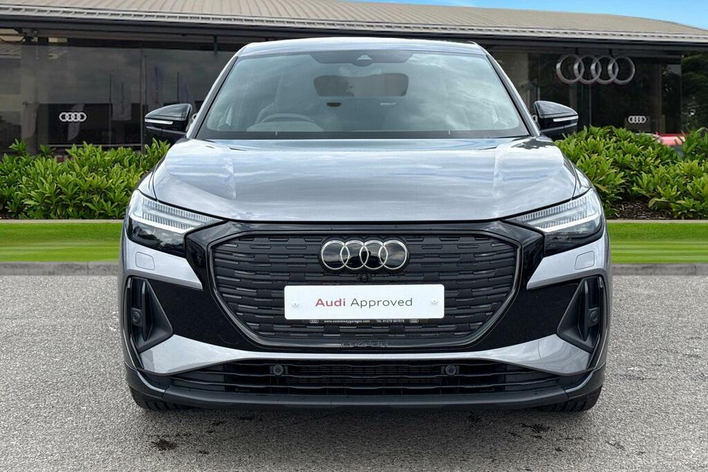 Audi Q4 E Tron 150Kw 40 63Kwh Black Edition Grey #2