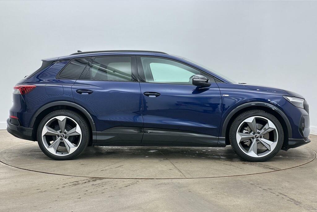 Audi Q4 E Tron Q4 Black Edition 45 E-tron Quattro 210,00 Kw Blue #5