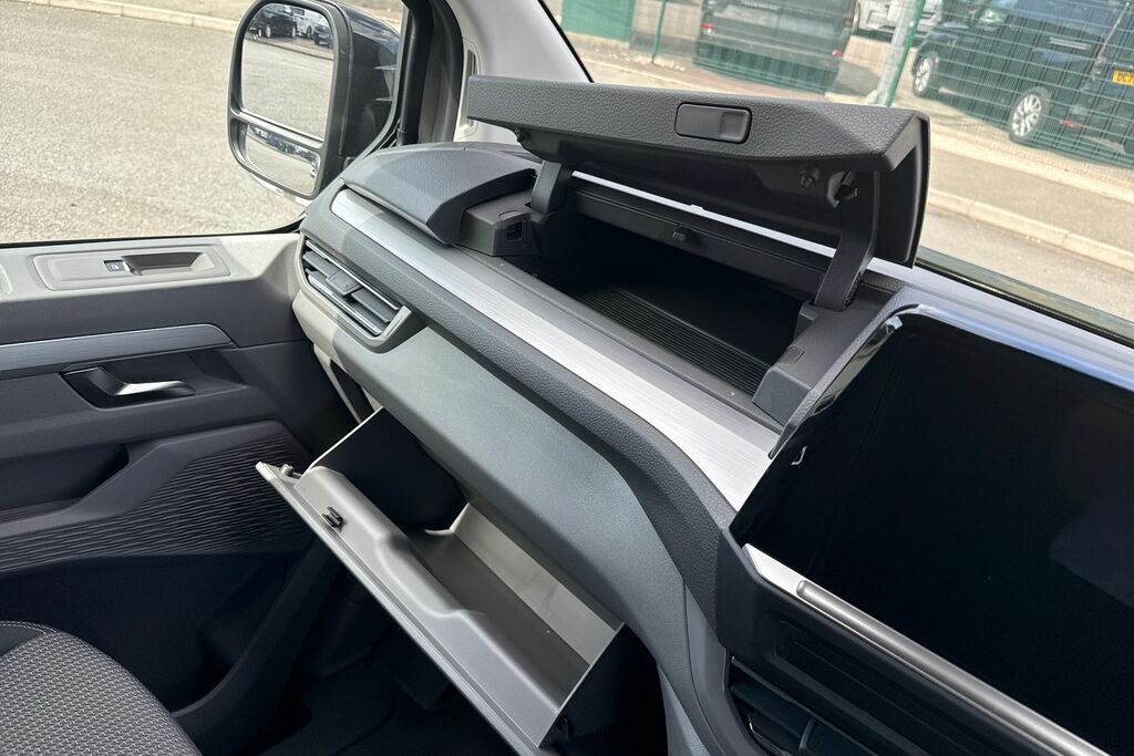 Volkswagen Transporter Transporter 2.0 Tdi 150 Commerce Pro Kombi Van Aut Grey #33