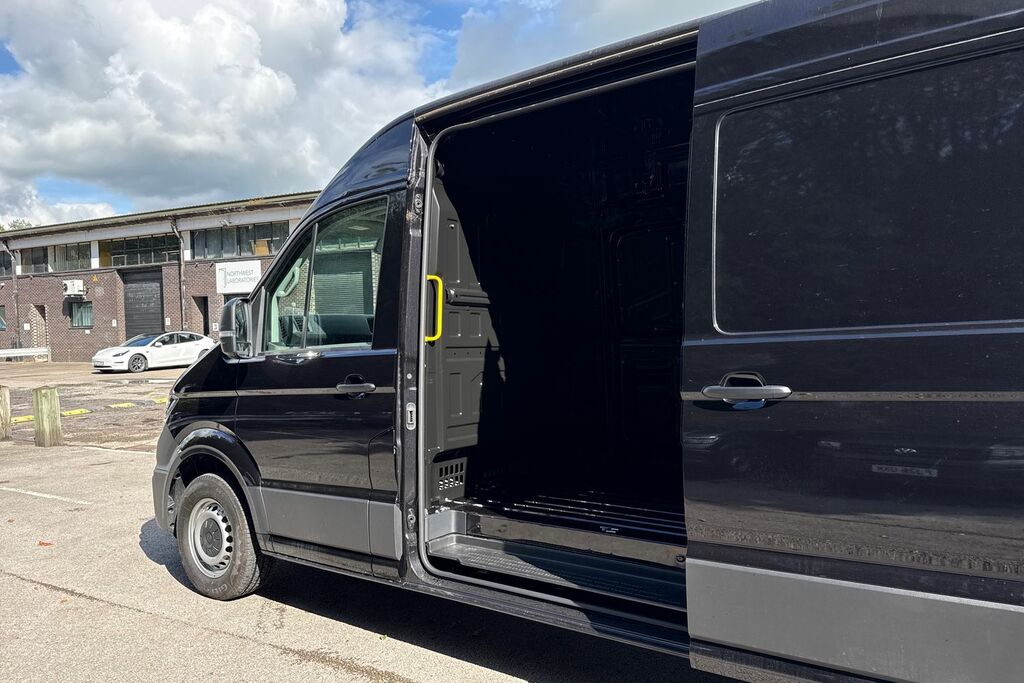 Volkswagen Crafter Cr35 Commerce High Roof 2.0 Tdi 140Ps White #35
