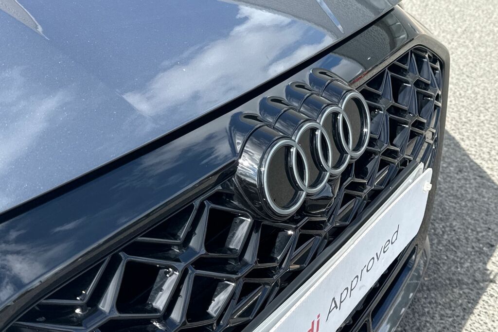 Audi RS3 2025 2.5 Tfsi Carbon Black Sportback S Tronic Quat Grey #24