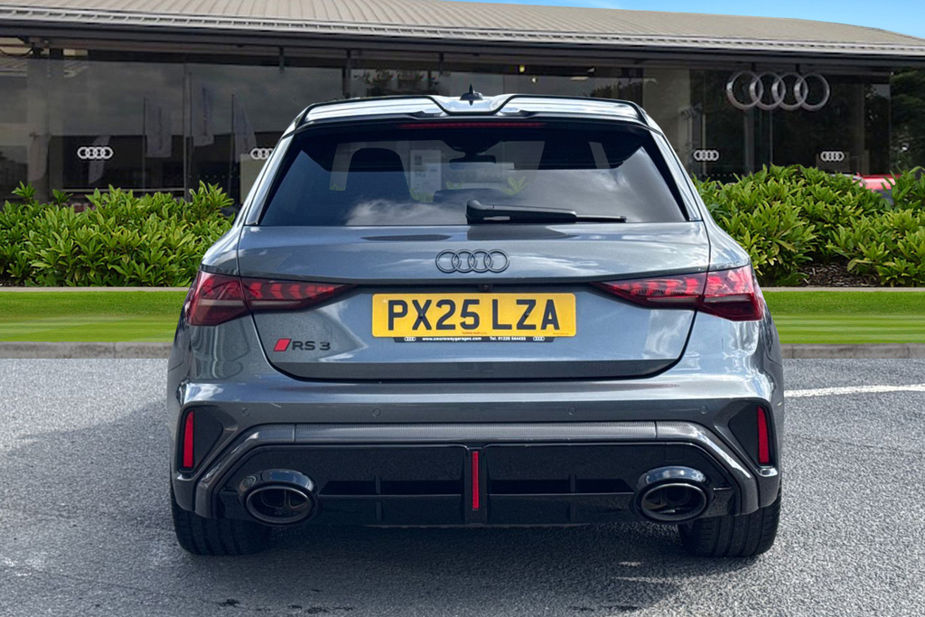 Audi RS3 Rs 3 Sportback Carbon Black 400 Ps S Tronic Grey #4