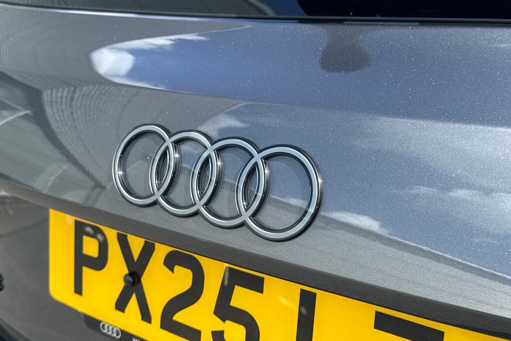 Audi RS3 2025 2.5 Tfsi Carbon Black Sportback S Tronic Quat Grey #28