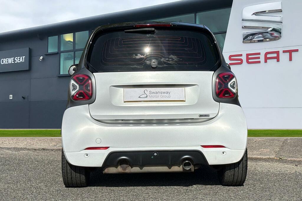 Smart Fortwo 0.9T Brabus Premium Twinamic Euro 6 Ss White #4