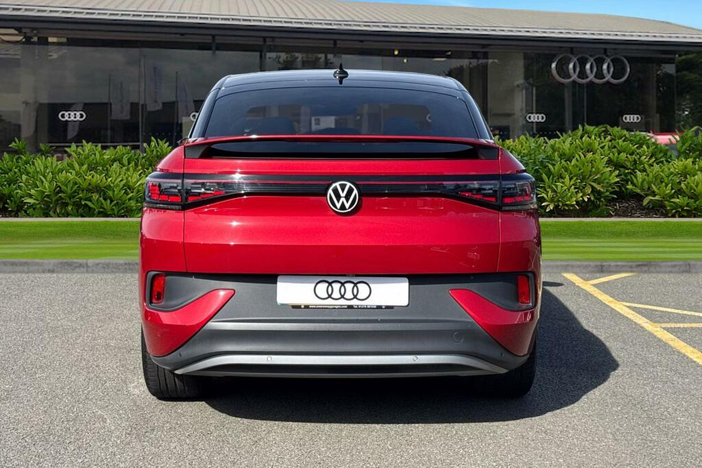 Volkswagen ID.5 Pro 77Kwh Style Red #4