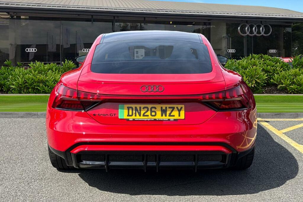 Audi E Tron GT 105Kwh Quattro Red #4
