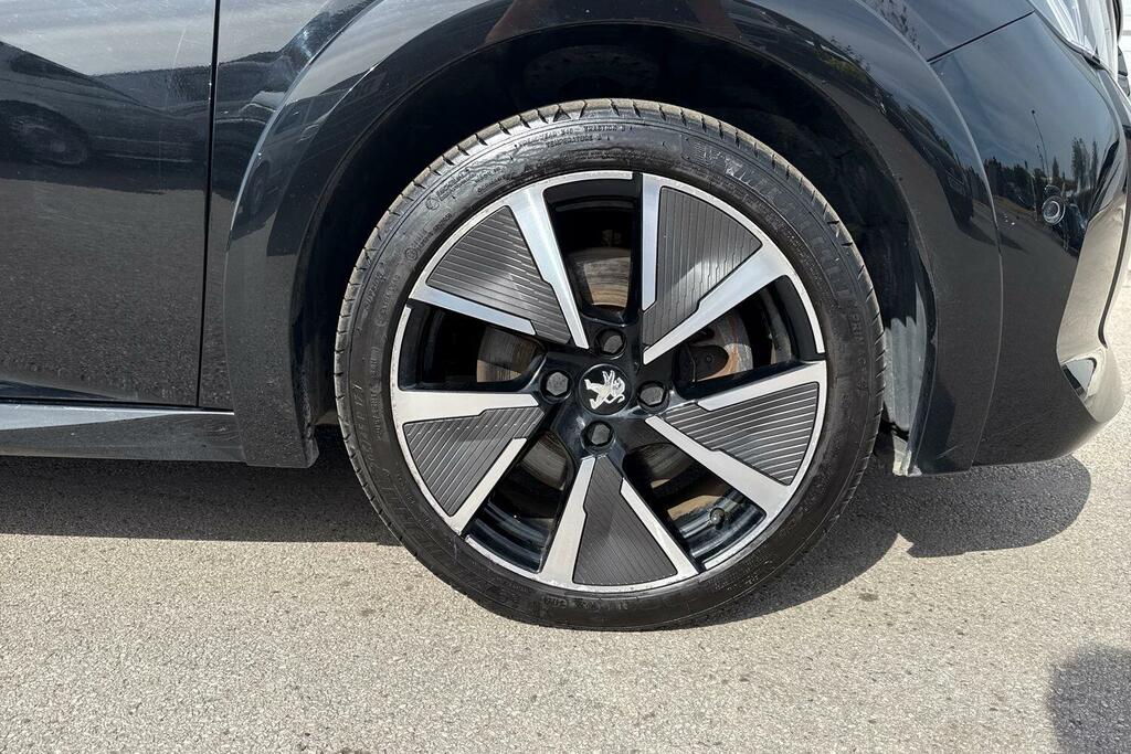 Peugeot e-208 50Kwh Gt Black #6