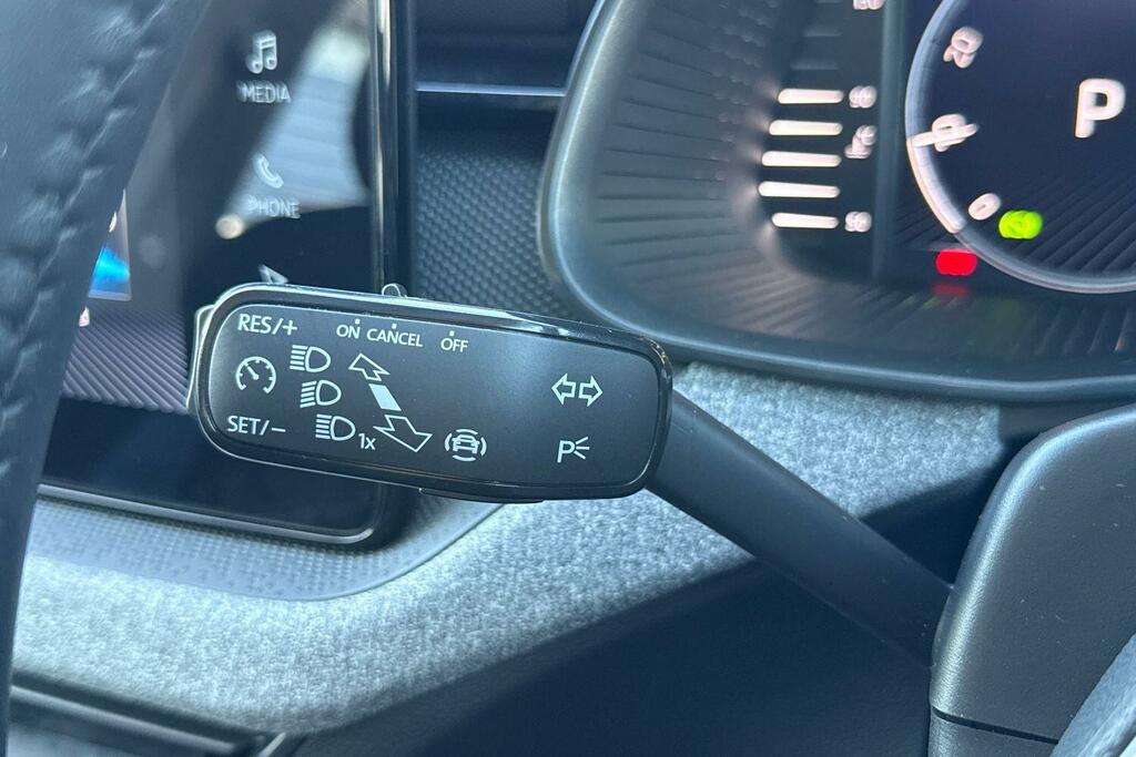 Skoda Kamiq 1.0 Tsi Monte Carlo Edition Red #38