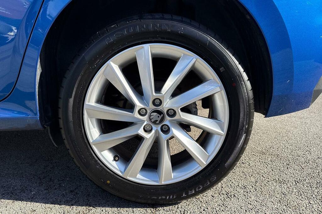 Skoda Kamiq 1.0 Tsi Monte Carlo Edition Red #21