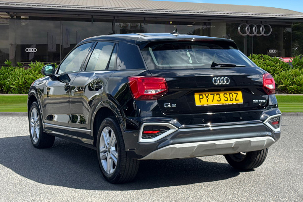 Audi Q2 Sport 35 Tfsi 150 Ps S Tronic PY73SDZ Black #2