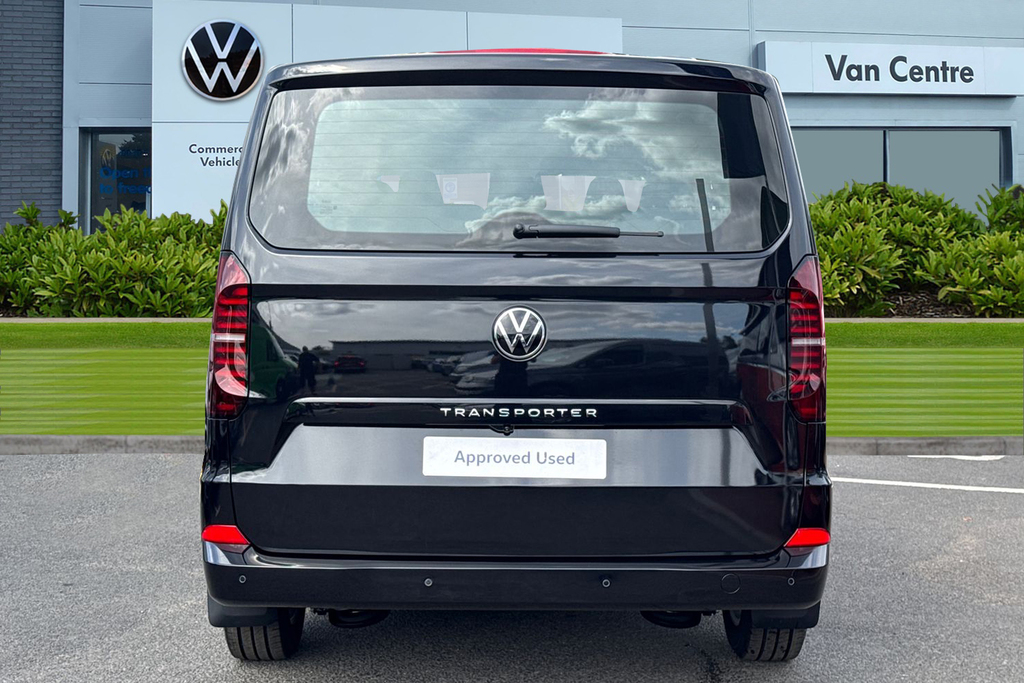 Volkswagen Transporter Shuttle 2.0 Tdi 150Ps Minibus Life Seats Black #4