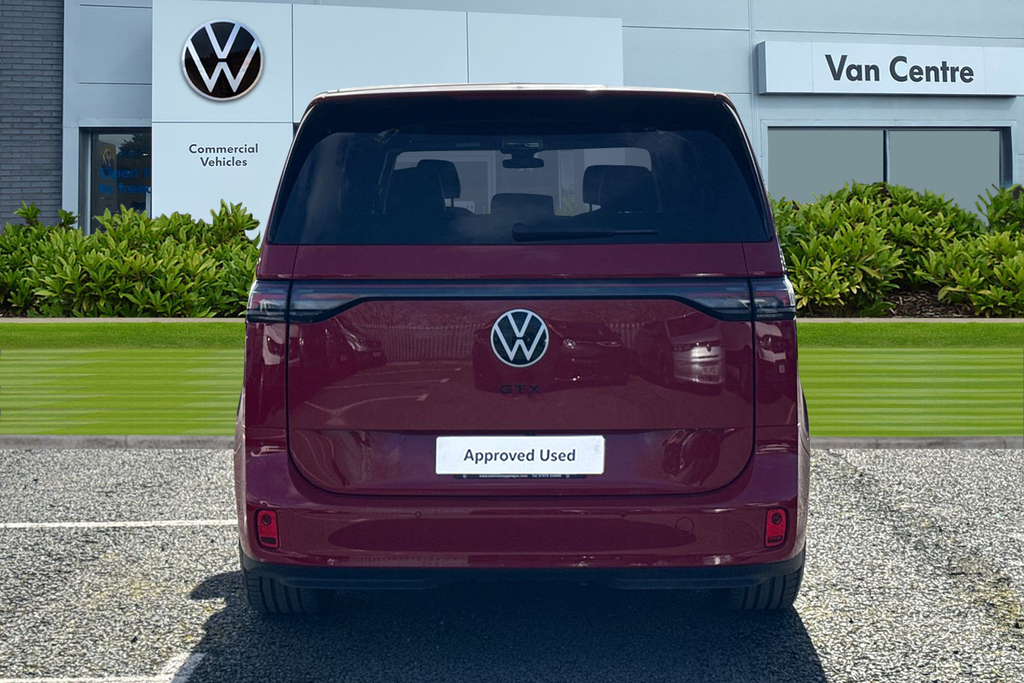 Volkswagen ID.Buzz Pro 86Kwh Gtx 4Motion Lwb, 7Seat Red #4