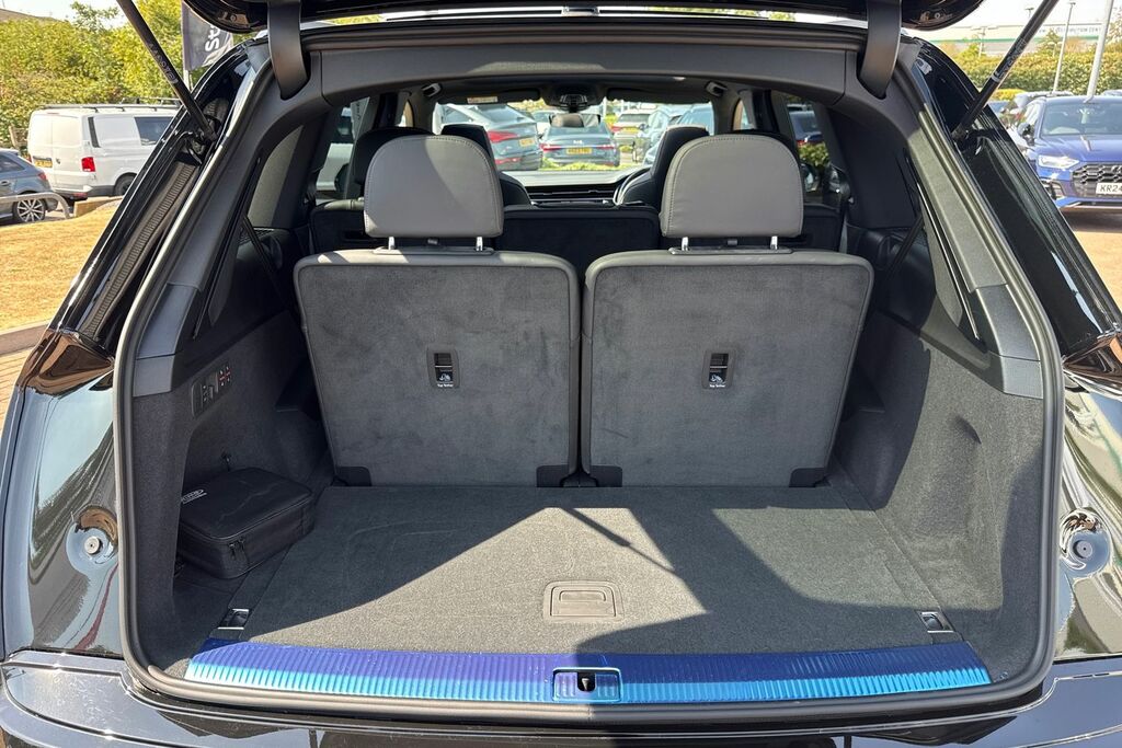 Audi SQ7 Suv Black Edition Tfsi 507 Ps Tiptronic BU26ZPR Black #6